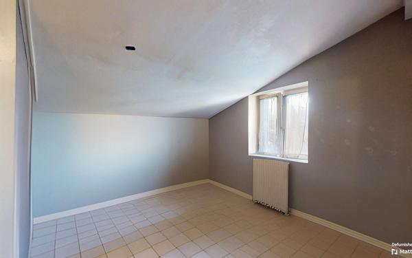 Immeuble à vendre    10 pièces • 134,42 m2 Tournus