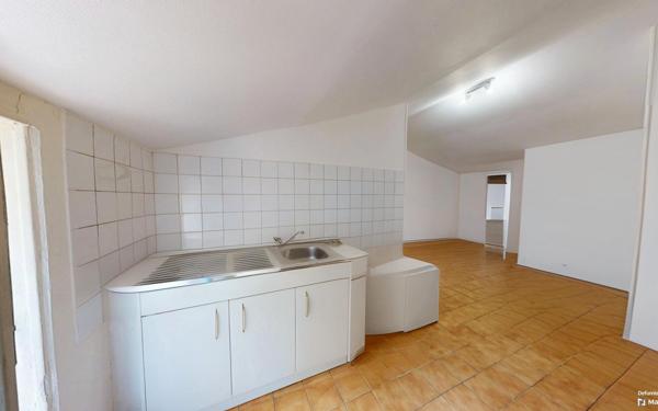 Immeuble à vendre    10 pièces • 134,42 m2 Tournus