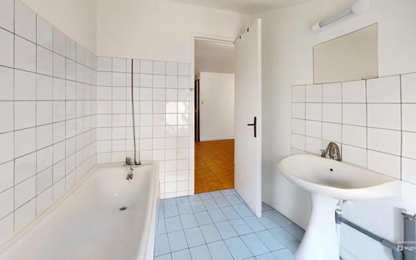 Immeuble à vendre    10 pièces • 134,42 m2 Tournus