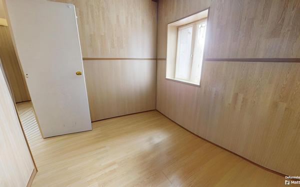 Immeuble à vendre    10 pièces • 134,42 m2 Tournus