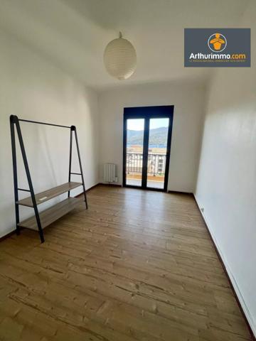 Vente                                                      Appartement
                        
                     3 pièces                      91 m2                     à Propriano