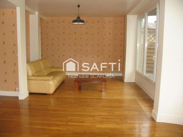 Appartement T2 de 82 m² avec terrasse