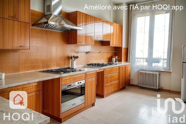 Appartement 5 pièces de 156 m² à Châlons-en-Champagne (51000)