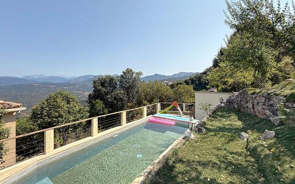 Maison à vendre    5 pièces • 179,61 m2 Calcatoggio