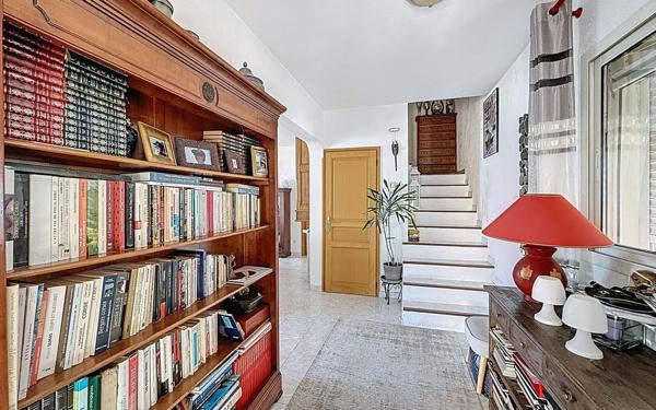 Maison à vendre    5 pièces • 179,61 m2 Calcatoggio