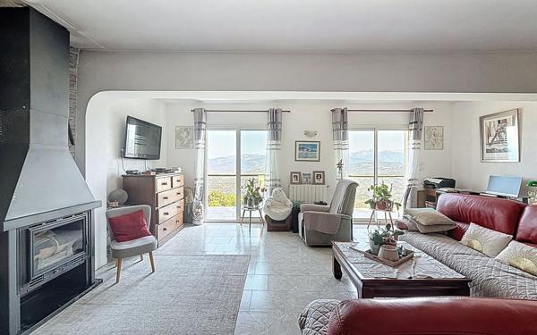 Maison à vendre    5 pièces • 179,61 m2 Calcatoggio