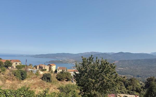 Maison à vendre    5 pièces • 179,61 m2 Calcatoggio