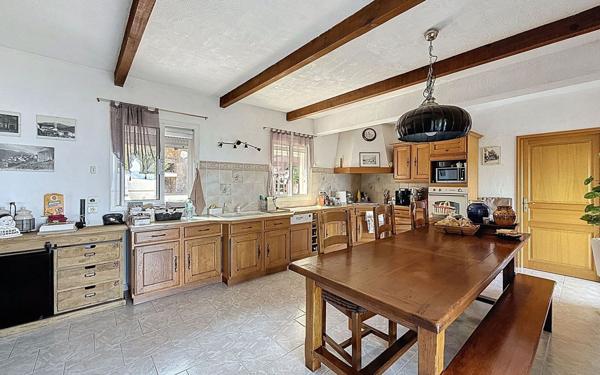 Maison à vendre    5 pièces • 179,61 m2 Calcatoggio