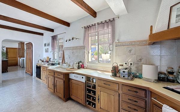 Maison à vendre    5 pièces • 179,61 m2 Calcatoggio