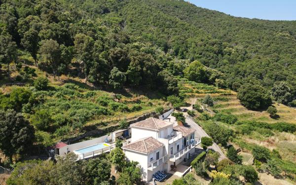 Maison à vendre    5 pièces • 179,61 m2 Calcatoggio