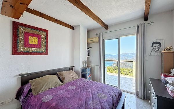 Maison à vendre    5 pièces • 179,61 m2 Calcatoggio