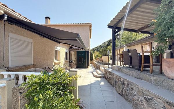 Maison à vendre    5 pièces • 179,61 m2 Calcatoggio