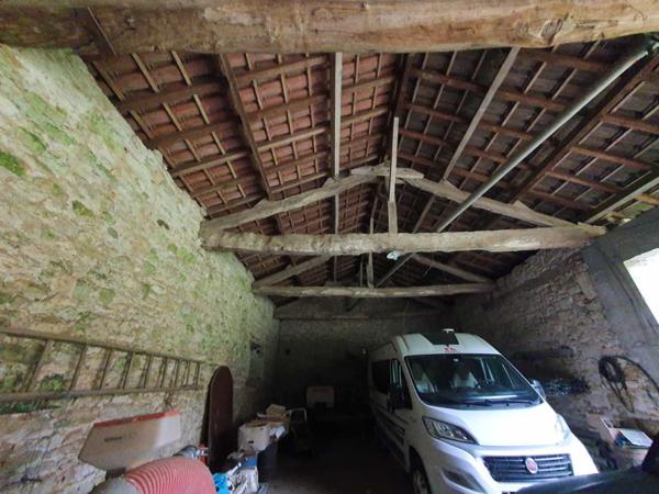 Maison ancienne - Puy l'eveque Vallée du lot Ouest- En campagne isolée ancienne ferme avec 29 ha attenants
