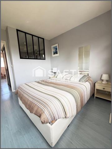 Eysines (limite Le Bouscat /Caudéran) - Maison de ville T5 - Terrain de 300 m2