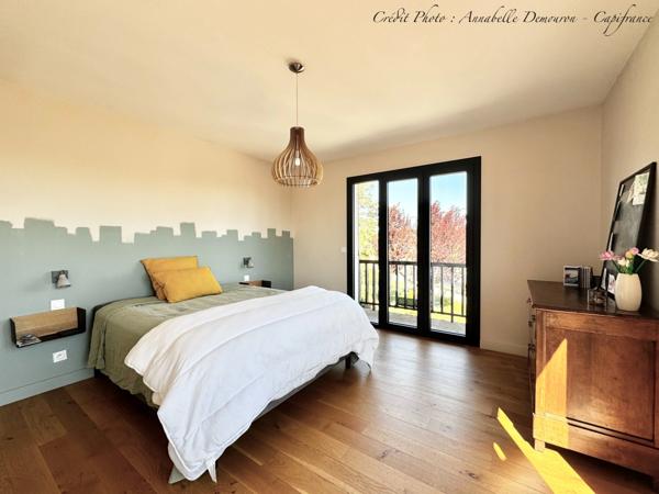 Maison à vendre 8 pièces SAINT BONNET PRES RIOM (63)