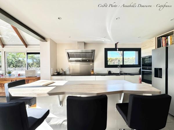 Maison à vendre 8 pièces SAINT BONNET PRES RIOM (63)