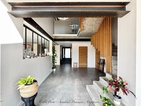 Maison à vendre 8 pièces SAINT BONNET PRES RIOM (63)