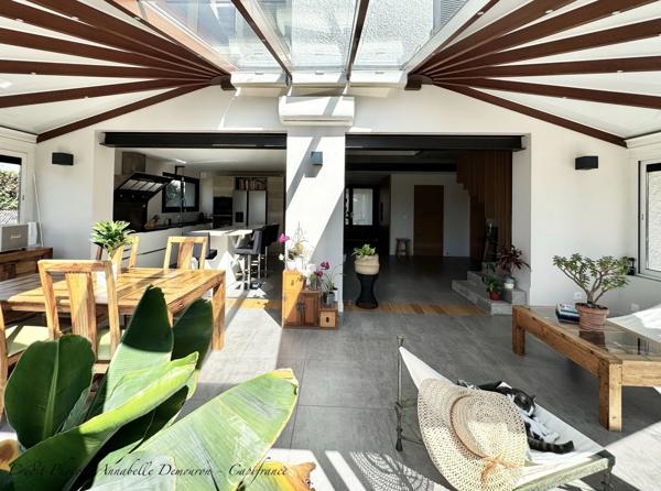 Maison à vendre 8 pièces SAINT BONNET PRES RIOM (63)