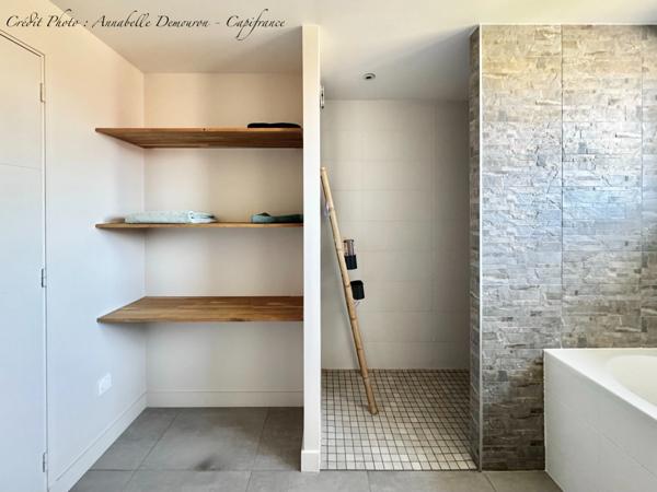 Maison à vendre 8 pièces SAINT BONNET PRES RIOM (63)