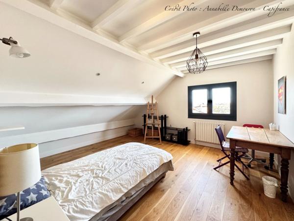 Maison à vendre 8 pièces SAINT BONNET PRES RIOM (63)