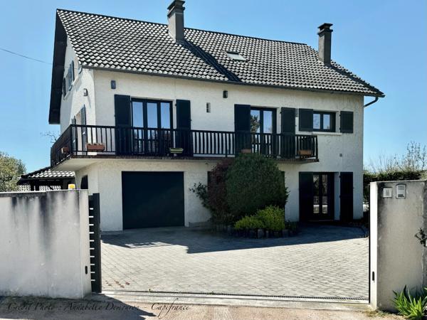 Maison à vendre 8 pièces SAINT BONNET PRES RIOM (63)