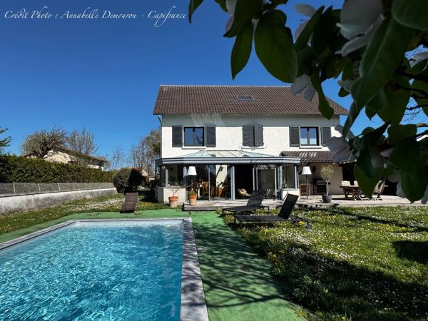 Maison à vendre 8 pièces SAINT BONNET PRES RIOM (63)