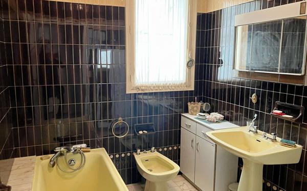 Maison à vendre    3 pièces •  Angoulême