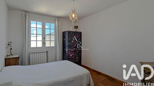 Maison à vendre 4 pièces 126 m² Arles