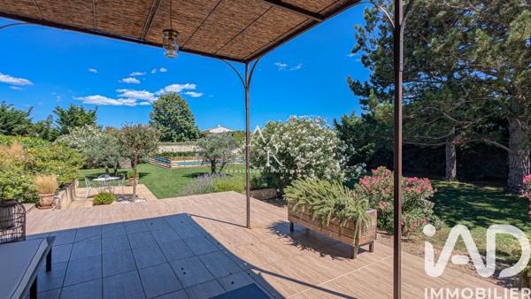 Maison à vendre 4 pièces 126 m² Arles