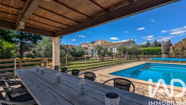 Maison à vendre 4 pièces 126 m² Arles