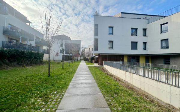 Appartement à vendre    4 pièces • 82,08 m2 Villeurbanne