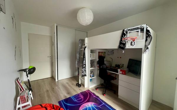 Appartement à vendre    4 pièces • 82,08 m2 Villeurbanne