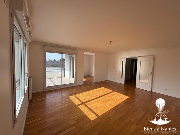 NANTES, Appartement T5 90m2, garage 30 m2 et ascenseur , Nantes NANTES, Appartement T5 90m2, garage 30 m2 et ascenseur , Nantes