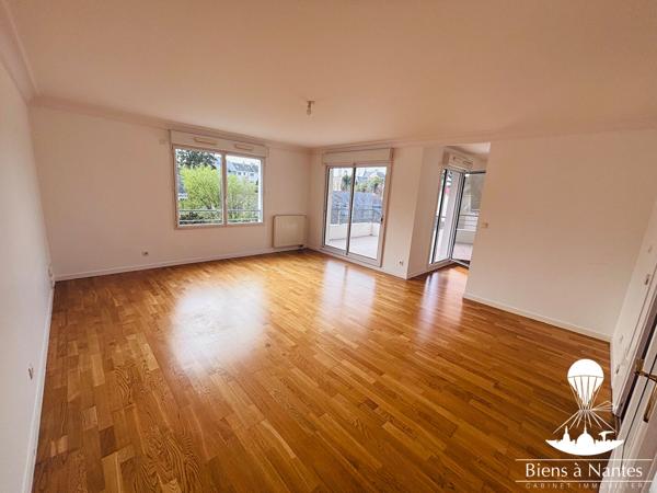 NANTES, Appartement T5 90m2, garage 30 m2 et ascenseur , Nantes NANTES, Appartement T5 90m2, garage 30 m2 et ascenseur , Nantes