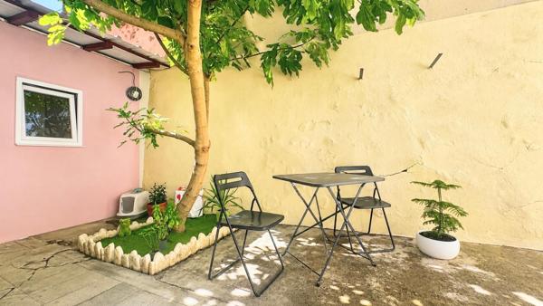 Maison de ville avec extérieur proche de toutes commodités