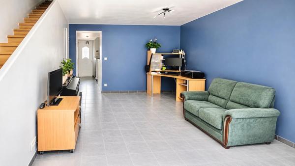 Maison de ville avec extérieur proche de toutes commodités