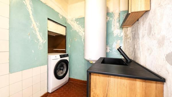 Maison de ville avec extérieur proche de toutes commodités