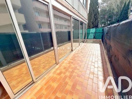 Location appartement 3 pièces 63 m² Toulon