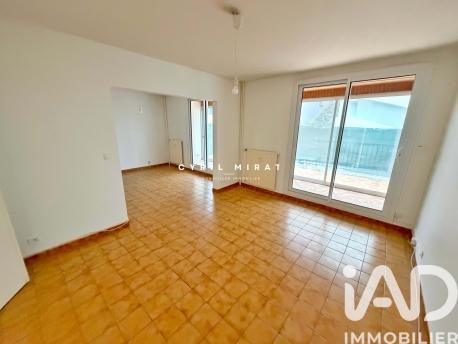 Location appartement 3 pièces 63 m² Toulon