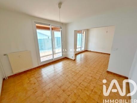 Location appartement 3 pièces 63 m² Toulon