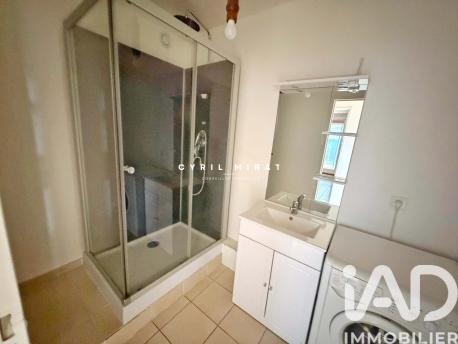 Location appartement 3 pièces 63 m² Toulon
