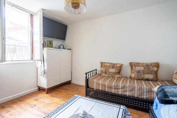 Appartement 23 m2, 2 pièces, idéal première acquisition ou investisment a MONTFERMEIL (93)