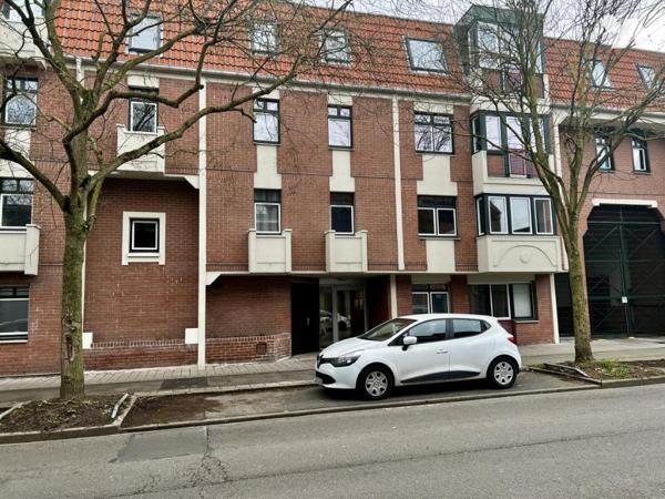 A vendre LILLE Canteleu, appartement de type III en rez-de-jardin, parking, cave.