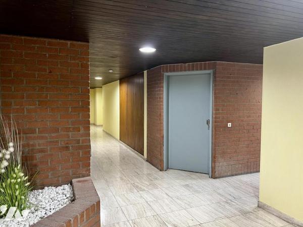 A vendre LILLE Canteleu, appartement de type III en rez-de-jardin, parking, cave.