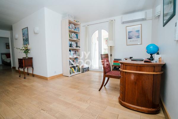 Grande VILLA de 160m2 avec Piscine - 500m du Lac