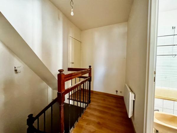 Centre L'Isle sur Tarn, maison typique de ville T3