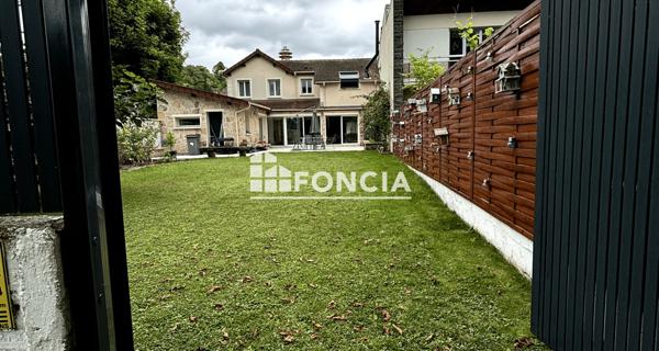 À vendre Maison 7 pièces 156.27 m² - Chennevières-sur-marne 94430