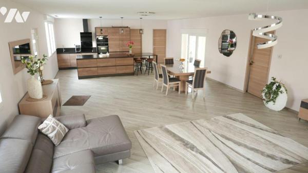 MAISON DE PLAIN-PIED DE 2022 EN CENTRE VILLE
A VENDRE, à RETHEL AXE REIMS/CHARLEVILLE-MEZIERES...