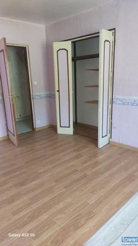 Maison
                                                                                                                                                                                                                                                                                                                        4 pièce(s)                                                                                                                                                                                                          2 chambre(s)                                                                                                                                                                                                          100  m²