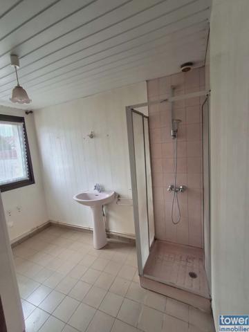 Maison
                                                                                                                                                                                                                                                                                                                        4 pièce(s)                                                                                                                                                                                                          2 chambre(s)                                                                                                                                                                                                          83  m²